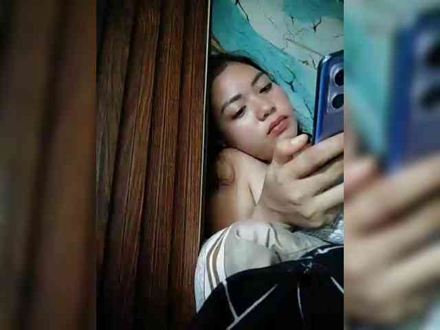 hornylittleprincess69 webcam