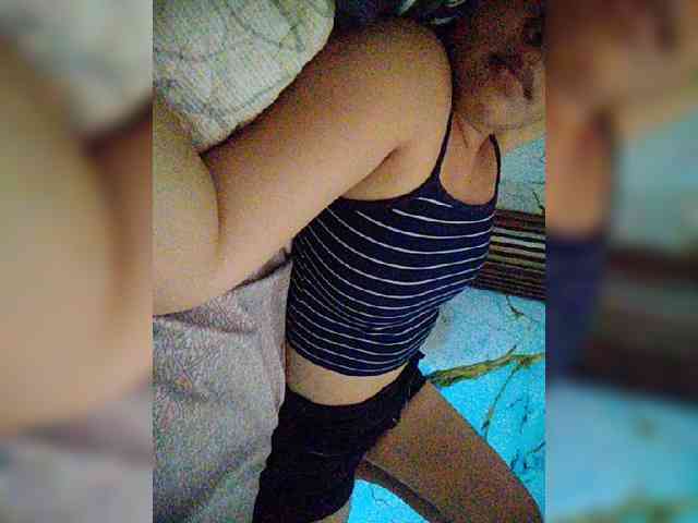 hornylittleprincess69 webcam
