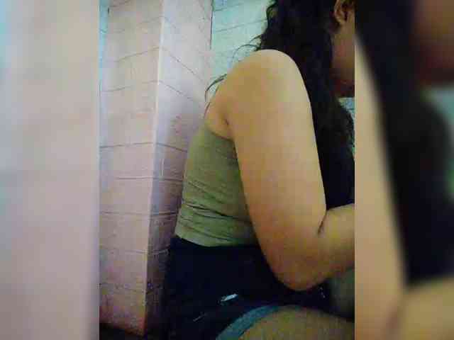 hornylittleprincess69