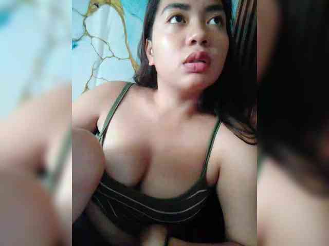 hornylittleprincess69's live room