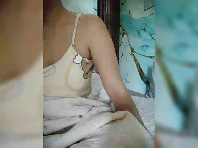 hornylittleprincess69 webcam