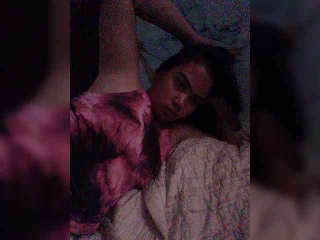 hornylittleprincess69 webcam
