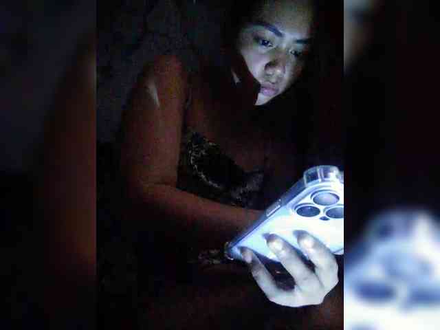 hornylittleprincess69 webcam
