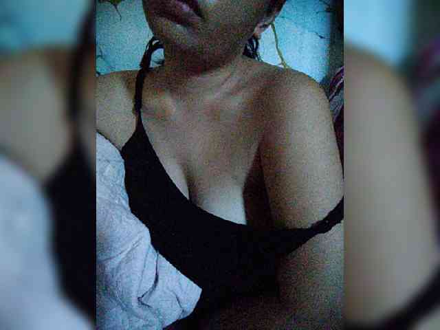 hornylittleprincess69 webcam