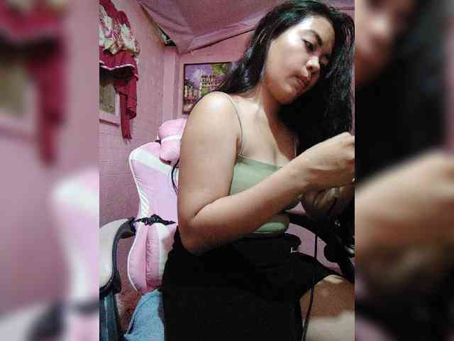 hornylittleprincess69 webcam