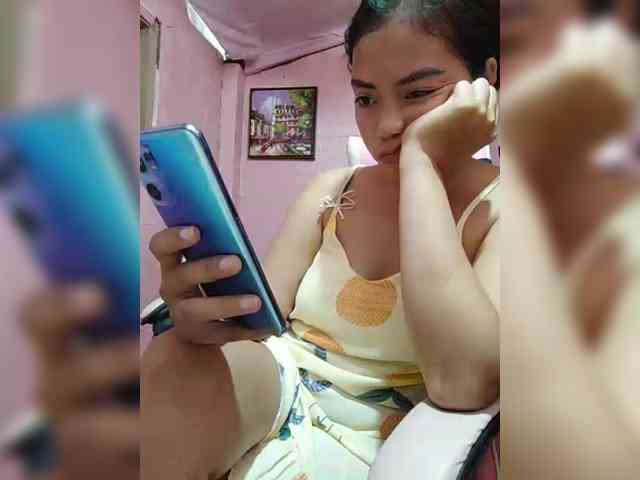 hornylittleprincess69