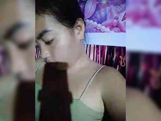 hornylittleprincess69 webcam
