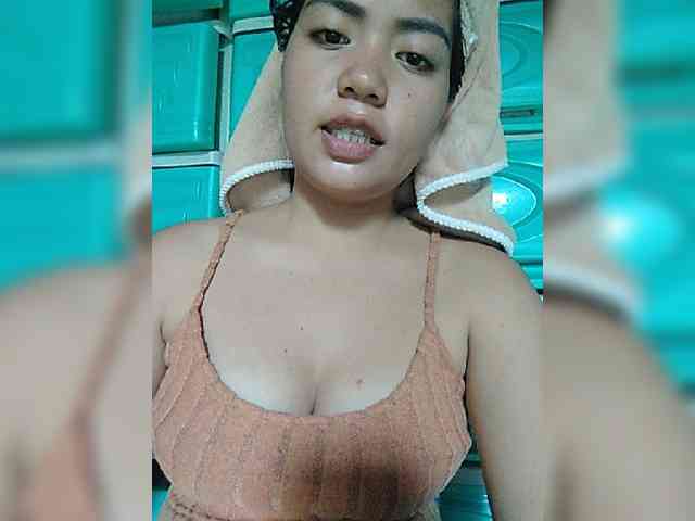 hornylittleprincess69