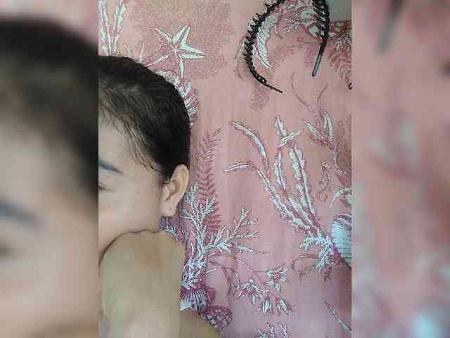 hornylittleprincess69 webcam