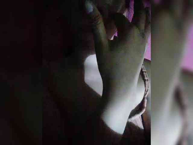 hornylittleprincess69 webcam