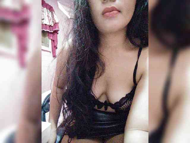 hornylittleprincess69