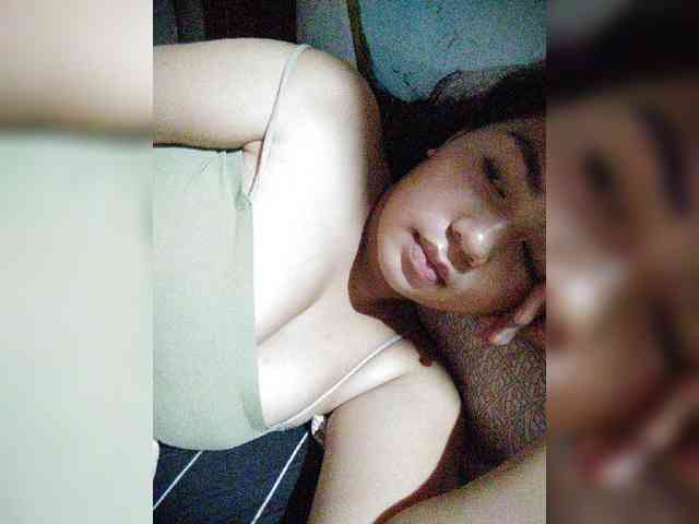 hornylittleprincess69