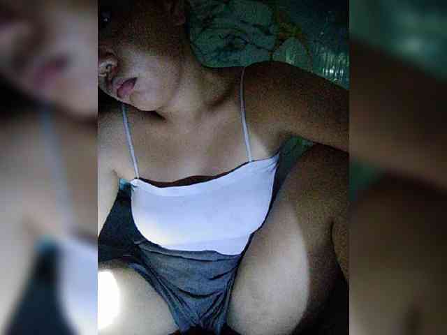 hornylittleprincess69 webcam