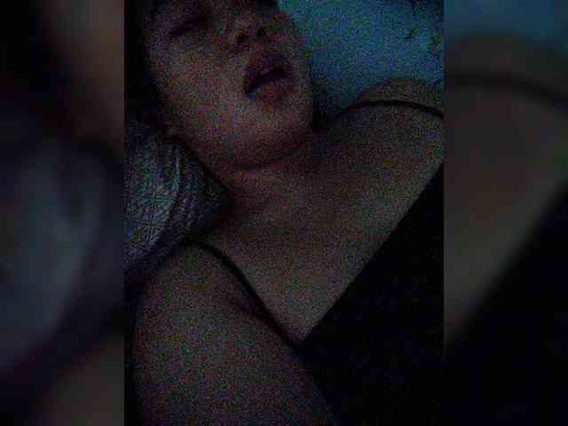 hornylittleprincess69 webcam