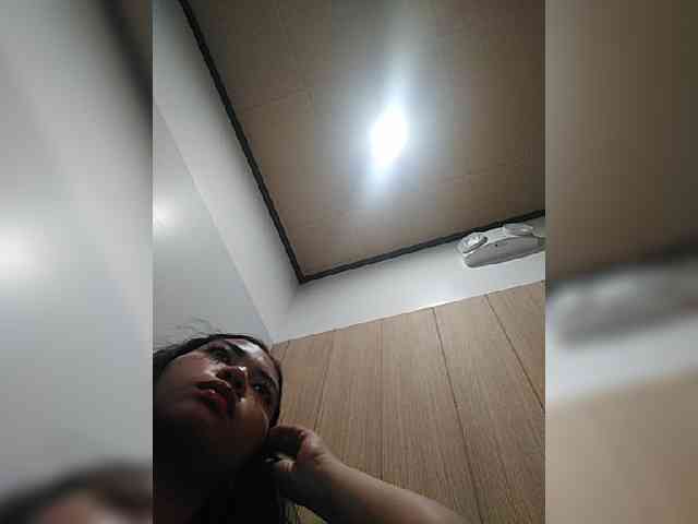 hornylittleprincess69 webcam