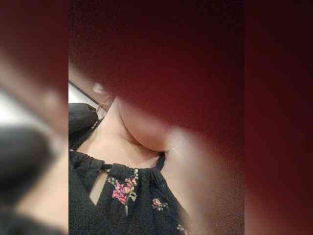 hornylittleprincess69