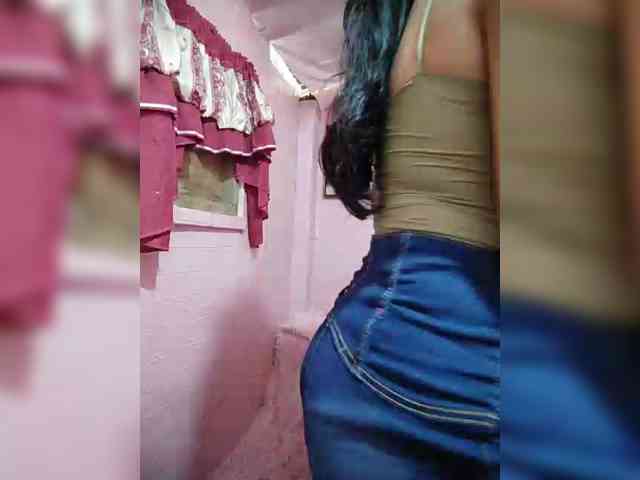 hornylittleprincess69