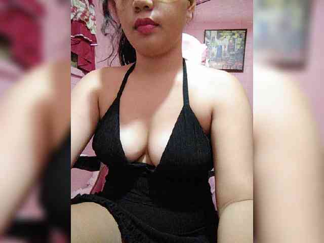 hornylittleprincess69 webcam