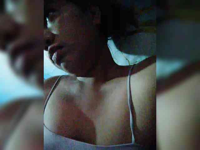 hornylittleprincess69 webcam