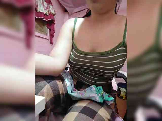hornylittleprincess69 webcam