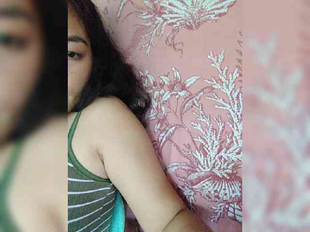 hornylittleprincess69 webcam