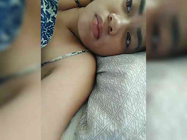 hornylittleprincess69 webcam