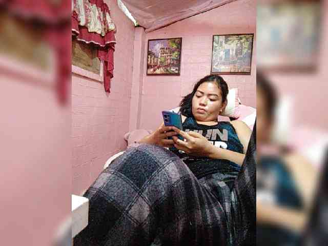 hornylittleprincess69 webcam