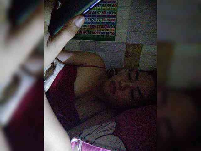 hornylittleprincess69 webcam