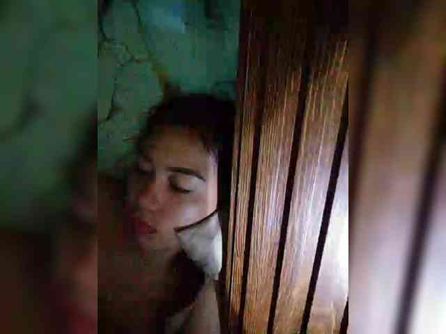 hornylittleprincess69 webcam