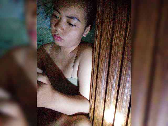 hornylittleprincess69 webcam