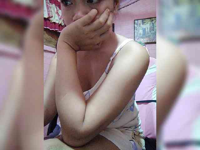 hornylittleprincess69