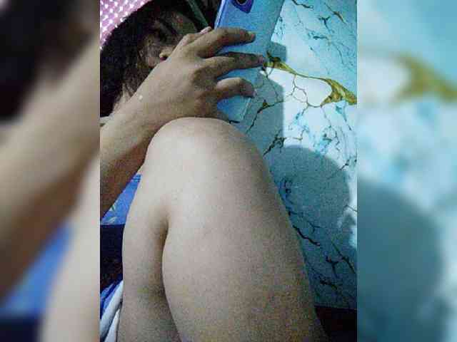 hornylittleprincess69 webcam