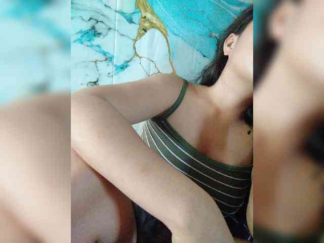 hornylittleprincess69 webcam