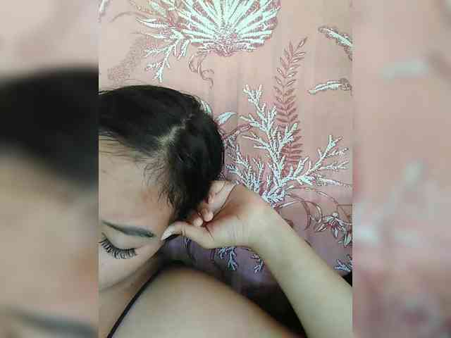 hornylittleprincess69 webcam