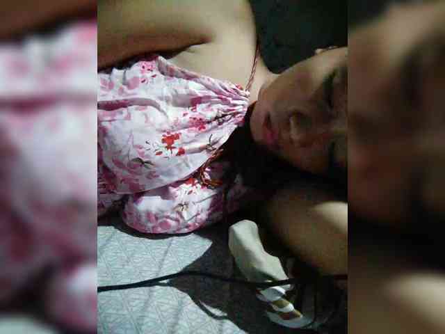 hornylittleprincess69 webcam