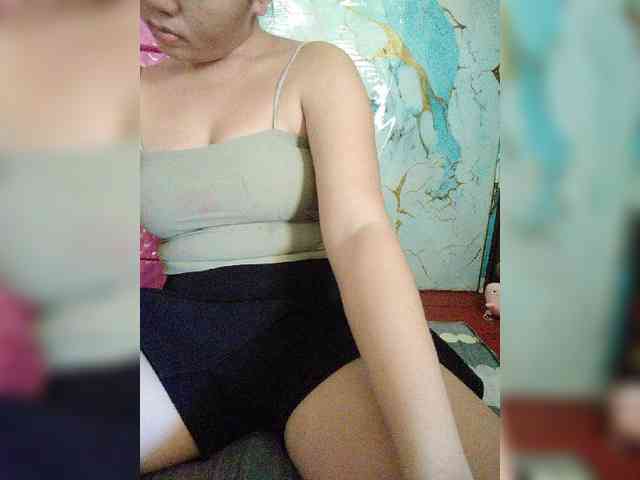 hornylittleprincess69 webcam