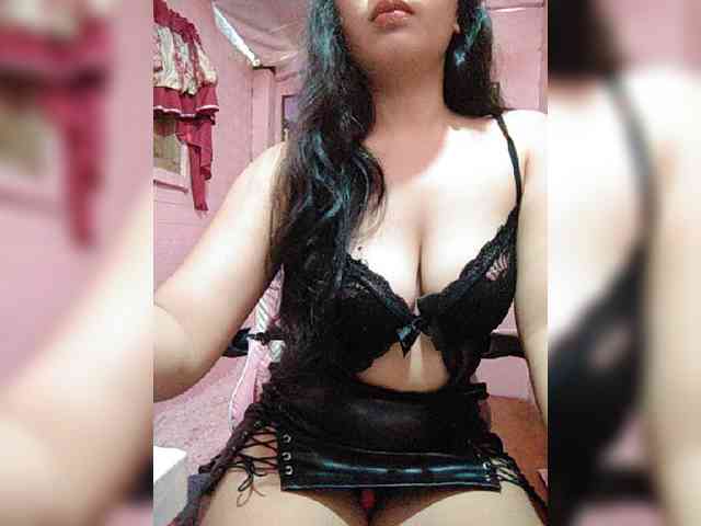 hornylittleprincess69 webcam