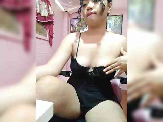 hornylittleprincess69