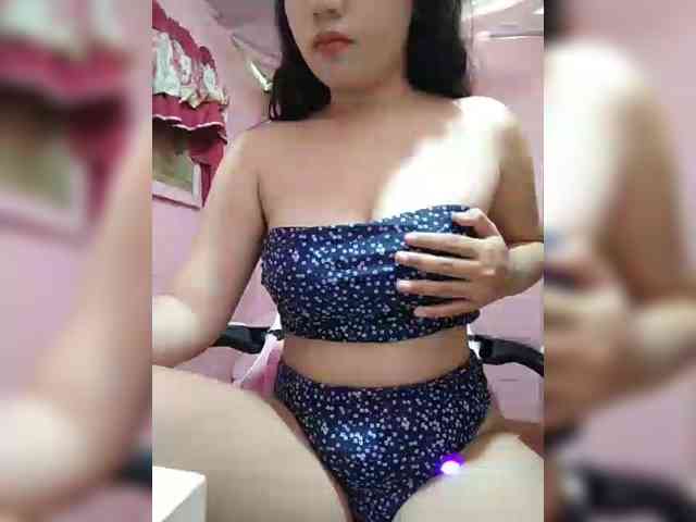 hornylittleprincess69 webcam