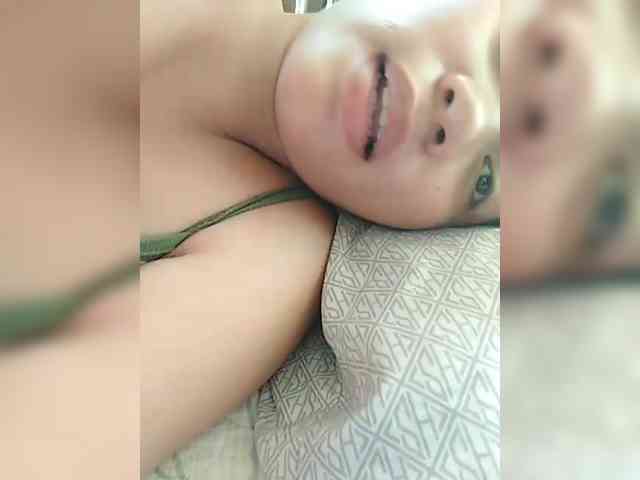 hornylittleprincess69 webcam