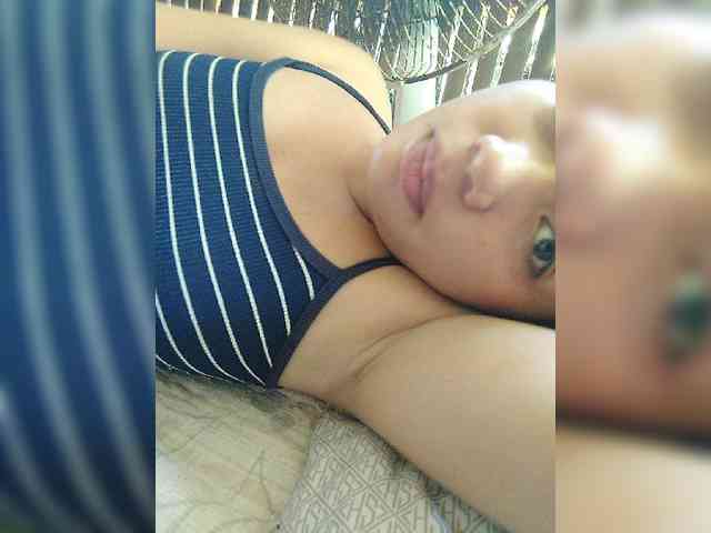 hornylittleprincess69 webcam