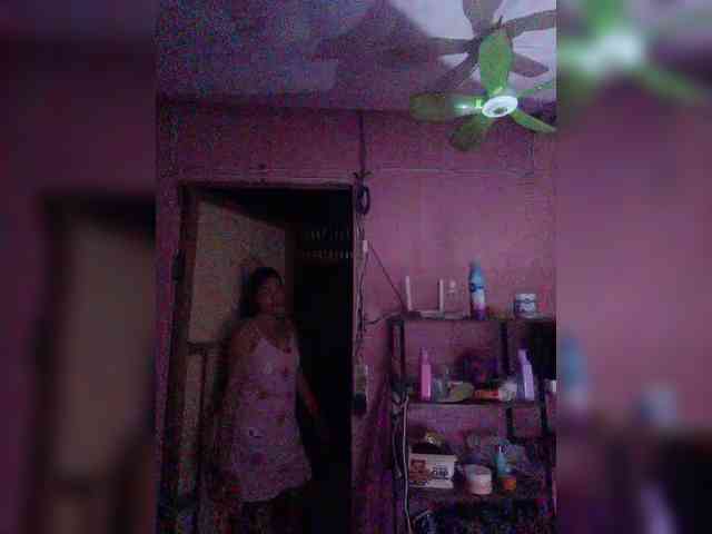 hornylittleprincess69 webcam