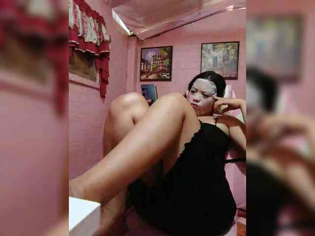 hornylittleprincess69