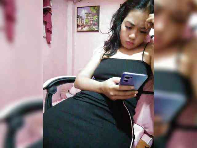 hornylittleprincess69