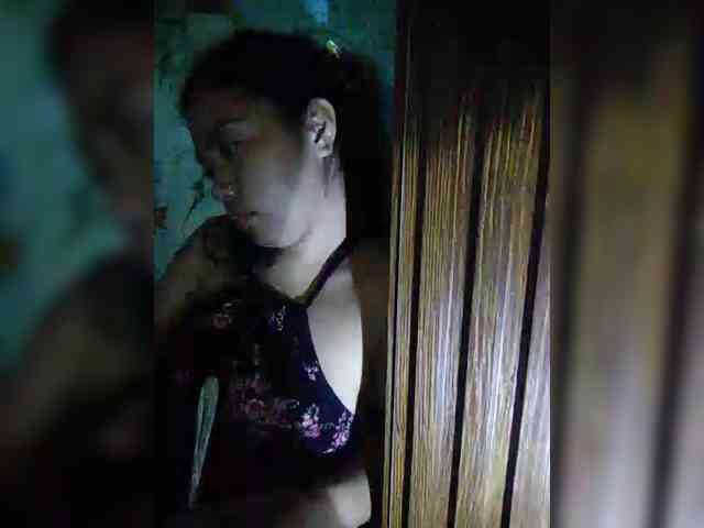 hornylittleprincess69