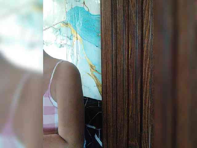 hornylittleprincess69 webcam