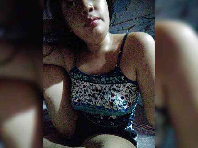 hornylittleprincess69 webcam