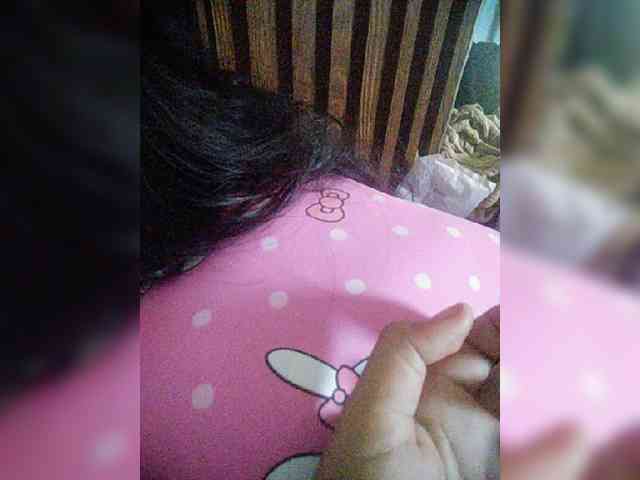 hornylittleprincess69's live room