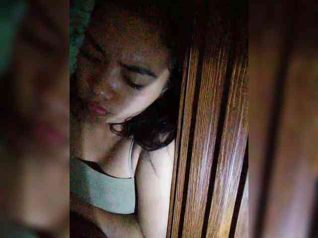 hornylittleprincess69 webcam
