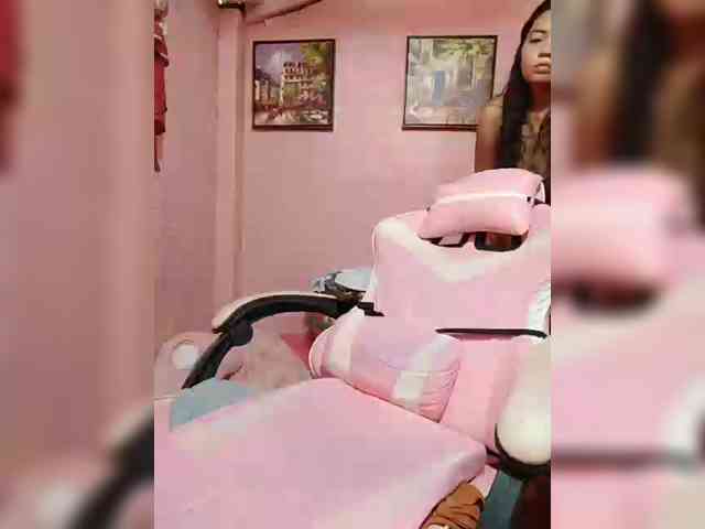 hornylittleprincess69 webcam